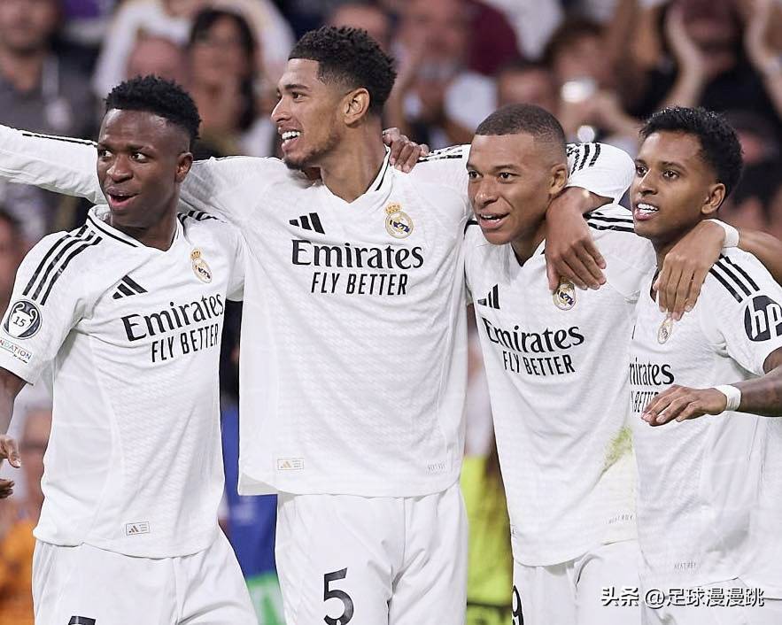 FC26美丽足球：维蒂尼亚、德容领衔，金外脚背夸雷斯马在列（FC26美丽足球盘点：维蒂尼亚、德容领衔，外脚背大师夸雷斯马入选）