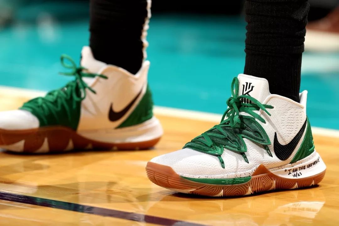 加埃塔诺抽射破门，卡利亚里1-0爆冷胜罗马（加埃塔诺劲射制胜，卡利亚里爆冷1-0击败罗马）