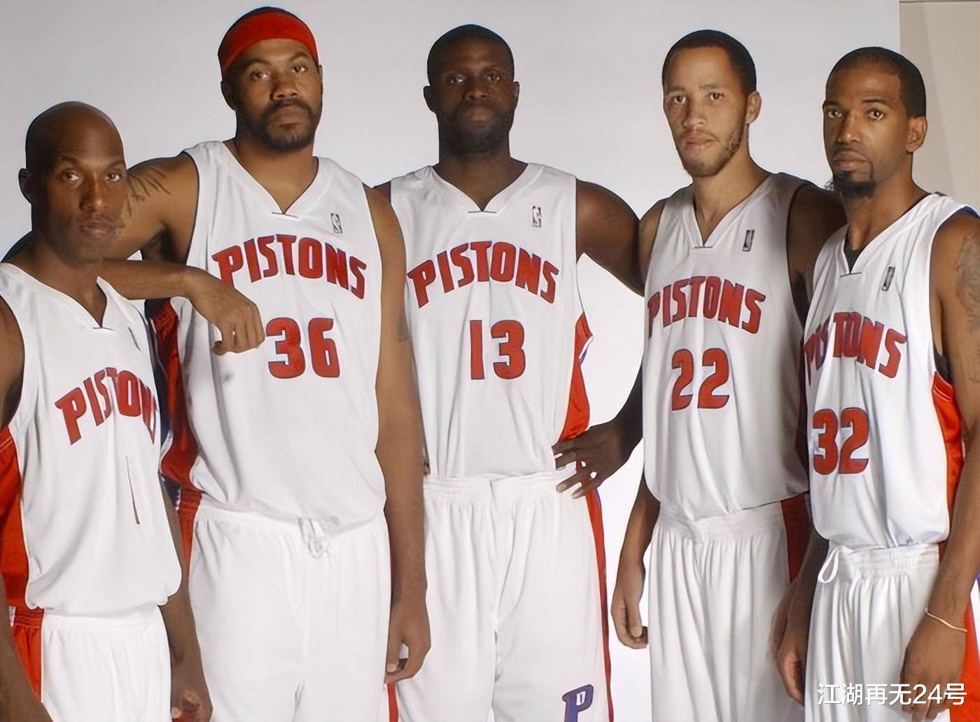 哈维·阿隆索将姆巴佩与克里斯蒂亚诺·罗纳尔多相提并论（哈维·阿隆索称姆巴佩可与克里斯蒂亚诺·罗纳尔多比肩）