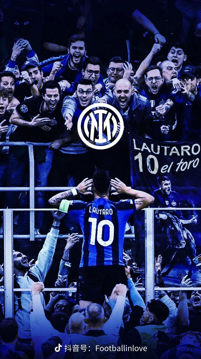 哈体院滑冰场现国家一级运动员亲授防摔技巧