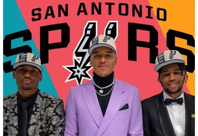 记者：杨皓宇随申花队出征亚冠广岛客场，李可因伤没有随队（记者：申花亚冠客战广岛，杨皓宇随队出征，李可伤停未随行）