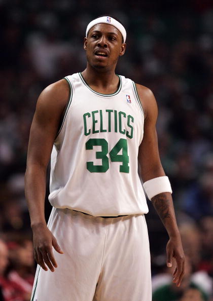 5场零封，秦子牛：自己发挥得还不错，主要是团队踢得非常好（五场零封！秦子牛：我发挥尚可，关键在团队出色）