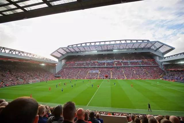 布乌卡：确诊糖尿病后崩溃了；刚去切尔西没几天就失去意识（布乌卡自述：确诊糖尿病后情绪崩溃，加盟切尔西数日便曾失去意识）