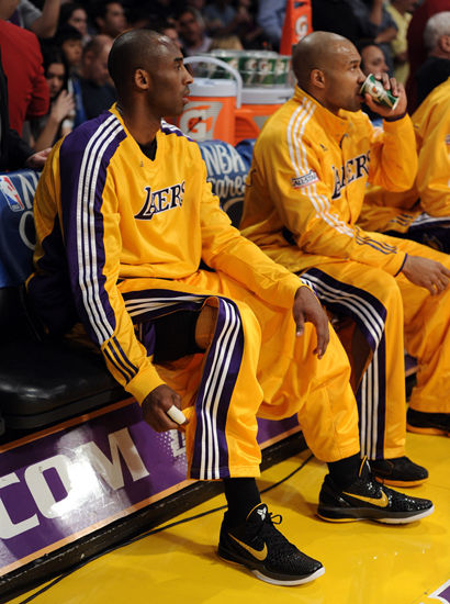 甚至在场外 甚至在场外