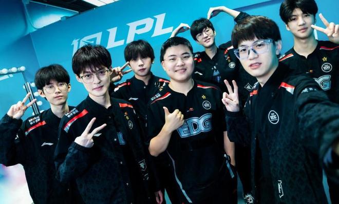 仅展现了斯 仅展现了斯